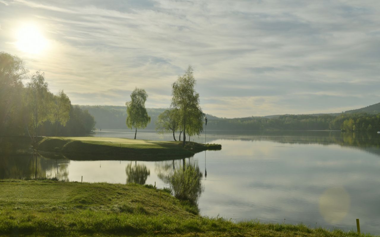 Tip na golf po české republice | Greensgate Gofl & Leisure Resort Dýšina  | dýšina | luxusní golfový resort | best of | relax, byznys, zábava |